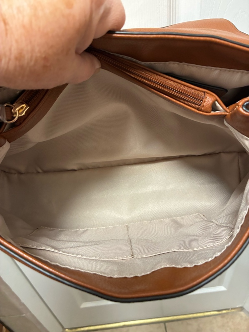 NWT LC Lauren Conrad Satchel/Crossbody with Handle and Removable Strap - Picture 14 of 15